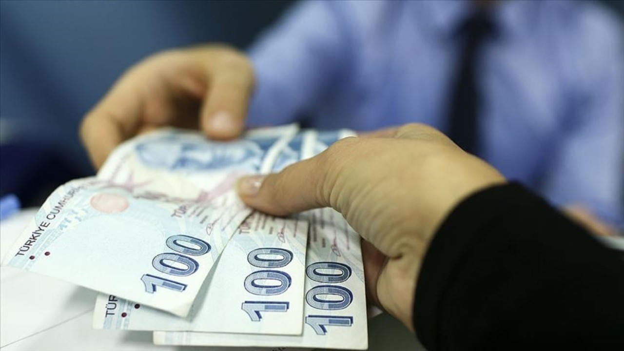 SGK uzmanı açıkladı: 2025’te memur ve emekli ne kadar zam alacak?