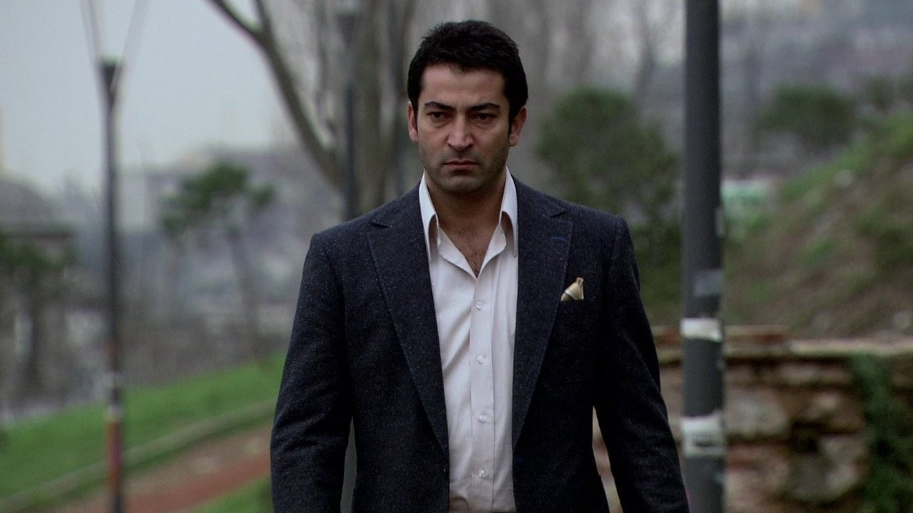 Kenan İmirzalıoğlu en çok etkilendiği 'Ezel' sahnesini açıkladı