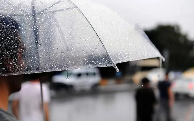 Meteoroloji'den İstanbul için sağanak uyarısı: Sıcaklıklar birden düşecek - Sayfa 1