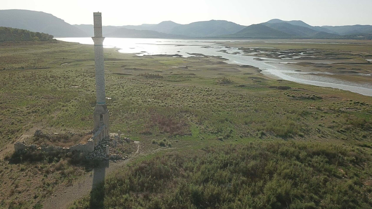 İzmir'in içme suyunu sağlayan barajda kritik su seviyesi