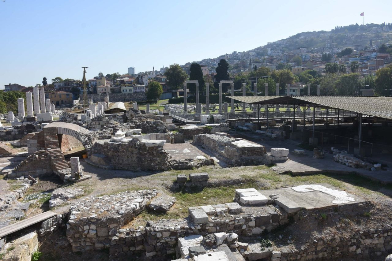 İzmir'de Roma Dönemi'ne ait mutfak ve ev aletleri bulundu - Sayfa 3