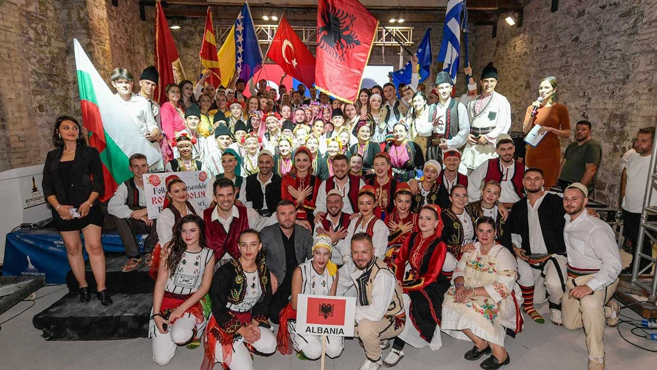 Uluslararası Balkanlılar Halk Dansları Festivali sona erdi