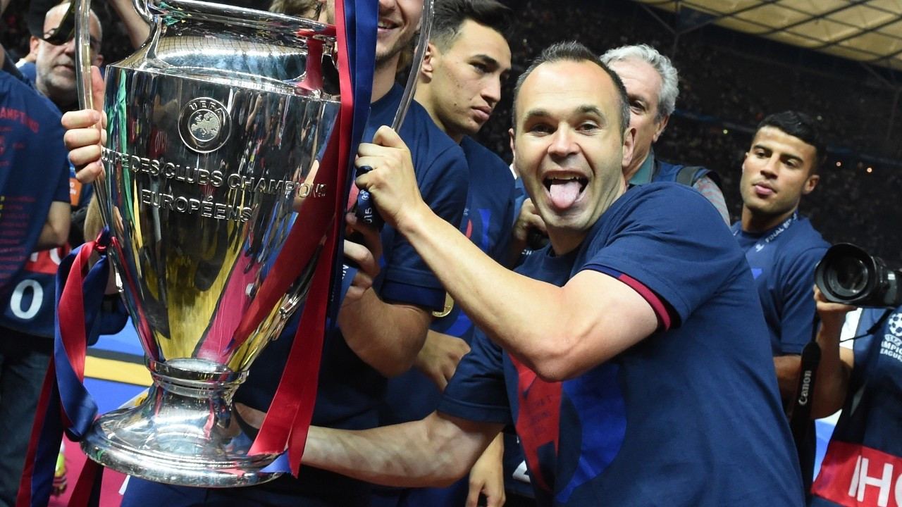 Andres Iniesta futbolu bıraktı