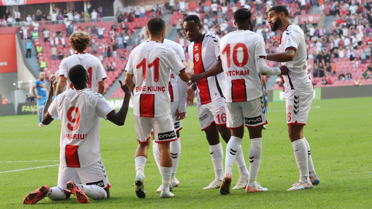 Samsunspor tarihinin en iyi sezon başlangıcını yaptı