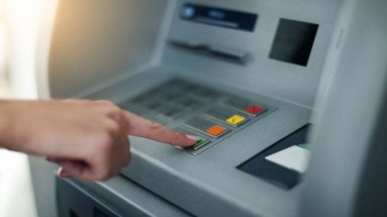 ATM’ler enflasyona yenildi: Para çekmek daha maliyetli - Sayfa 1