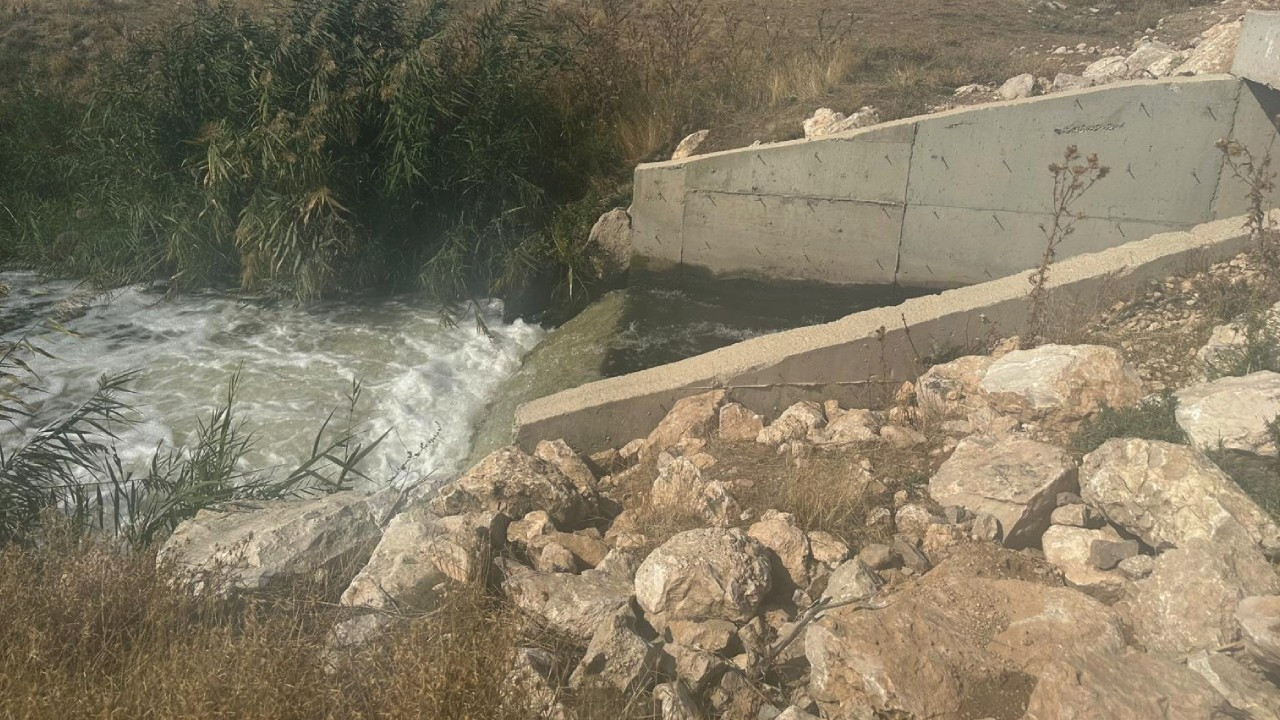 Van Gölü'ne kaçak deşarj yaptığı gerekçesiyle belediyeye ceza