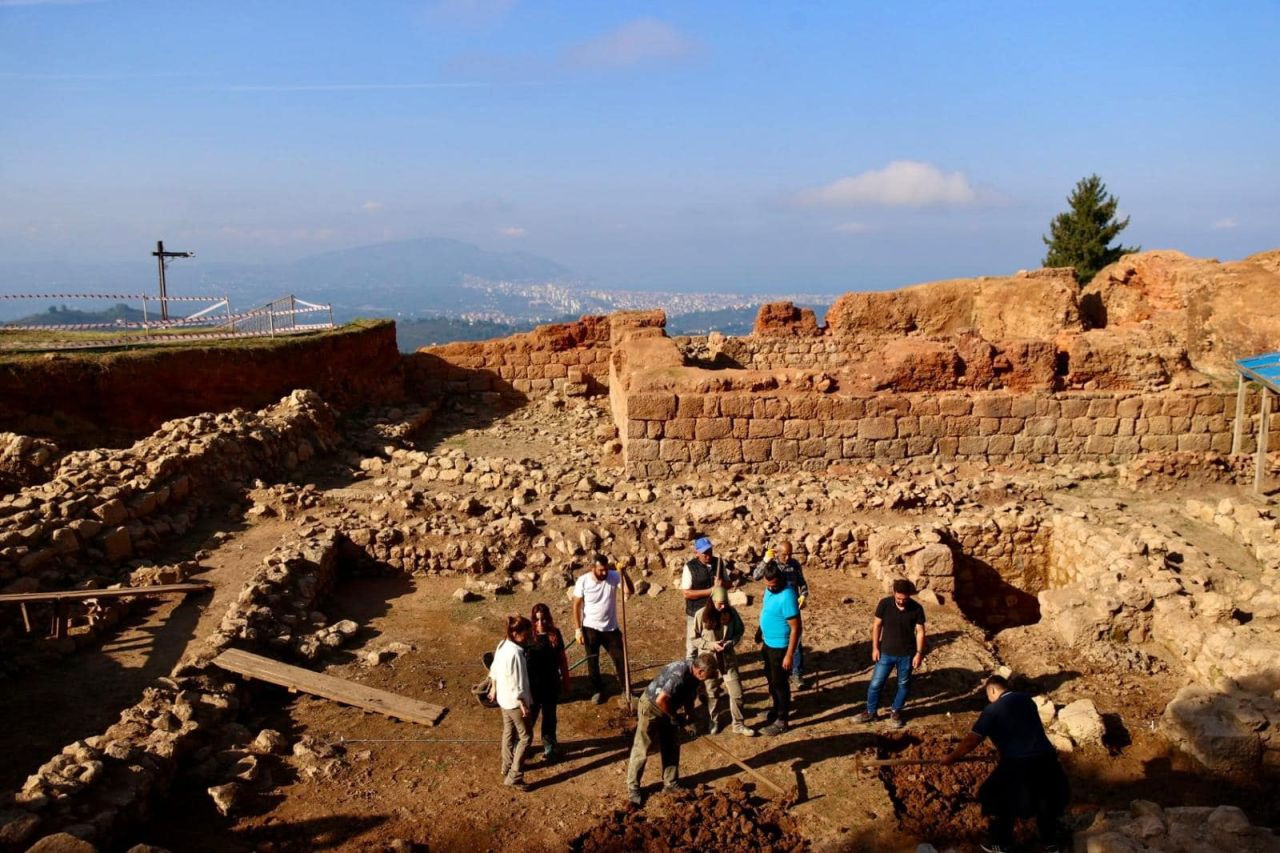 Ordu Kurul Kalesi'ndeki kazılar 15'inci yılında devam ediyor - Sayfa 1