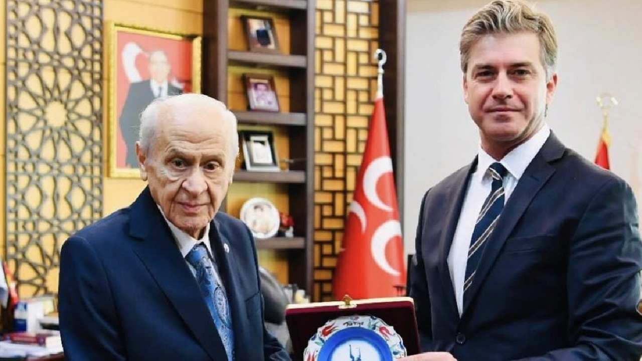 Tan Sağtürk'ten Devlet Bahçeli'ye övgü