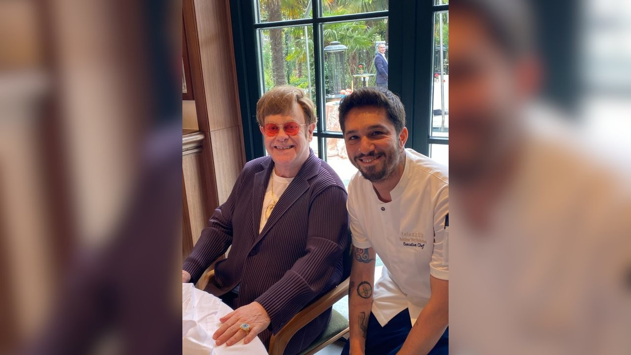 Elton John, Ömer Koç'un restoranında yemek yedi