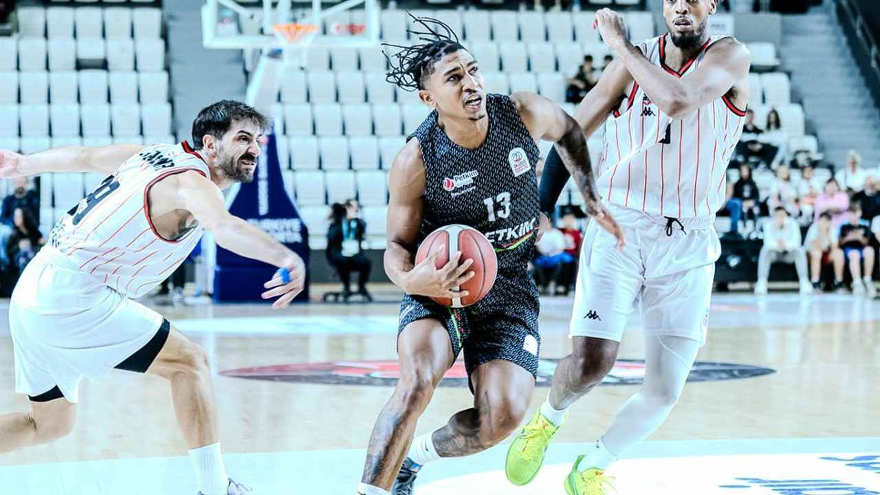 Manisa Basket, Aliağa Petkimspor'u kendi evinde durduramadı