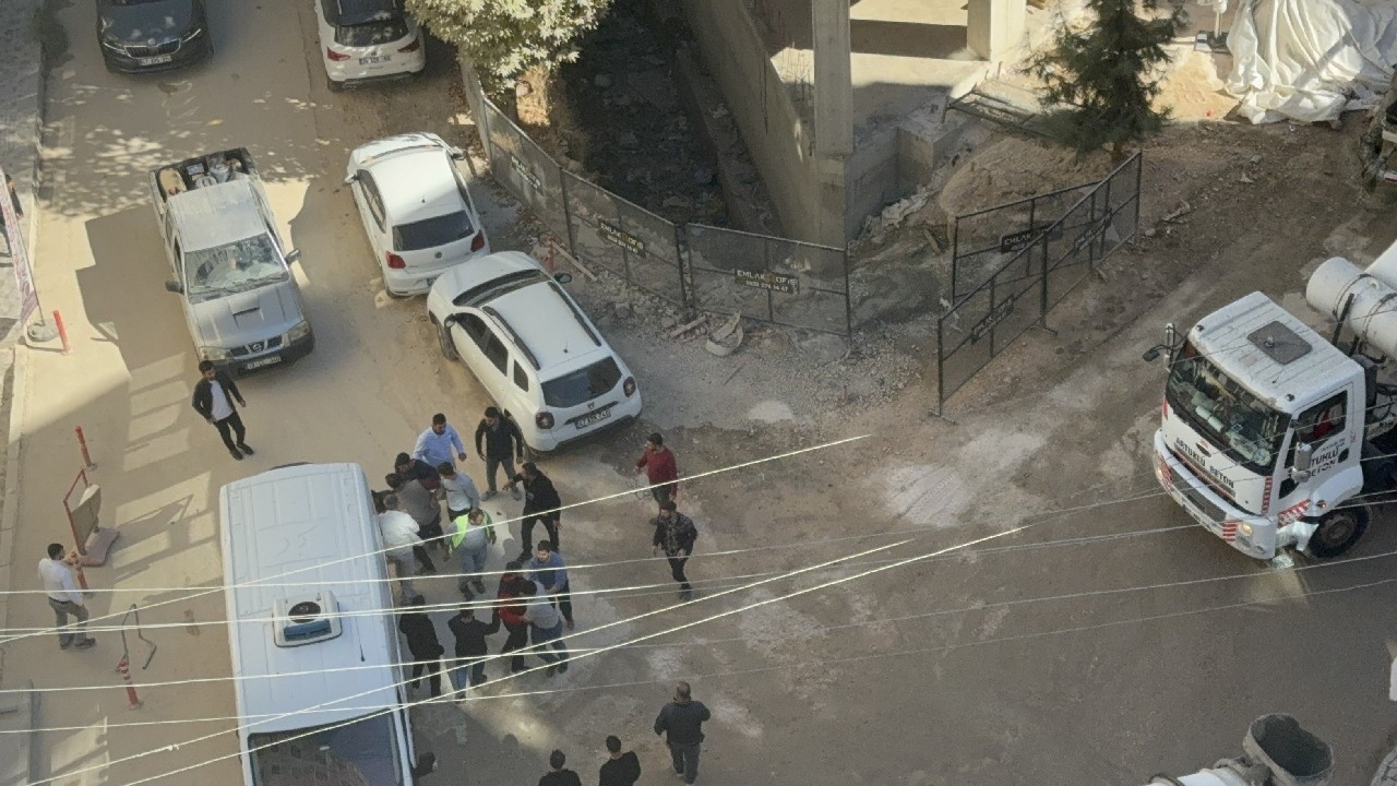 Mardin'de cadde ortasında kavga