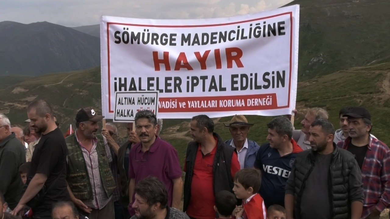 Trabzon'da altın madenine engel olmaya çalışan 15 kişi gözaltına alındı