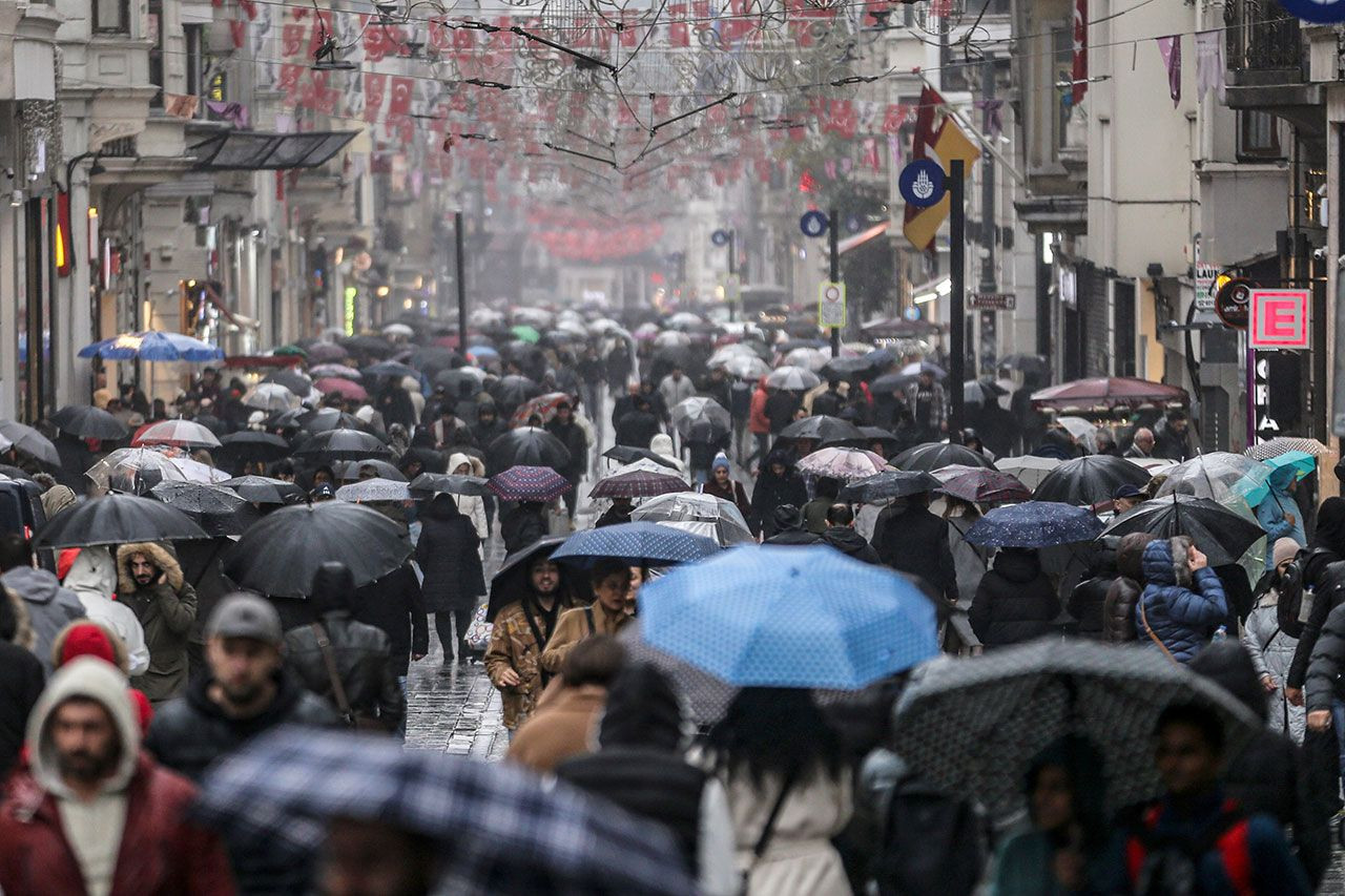 Meteoroloji'den kuvvetli sağanak ve fırtına uyarısı: Akşama kadar sürecek - Sayfa 4