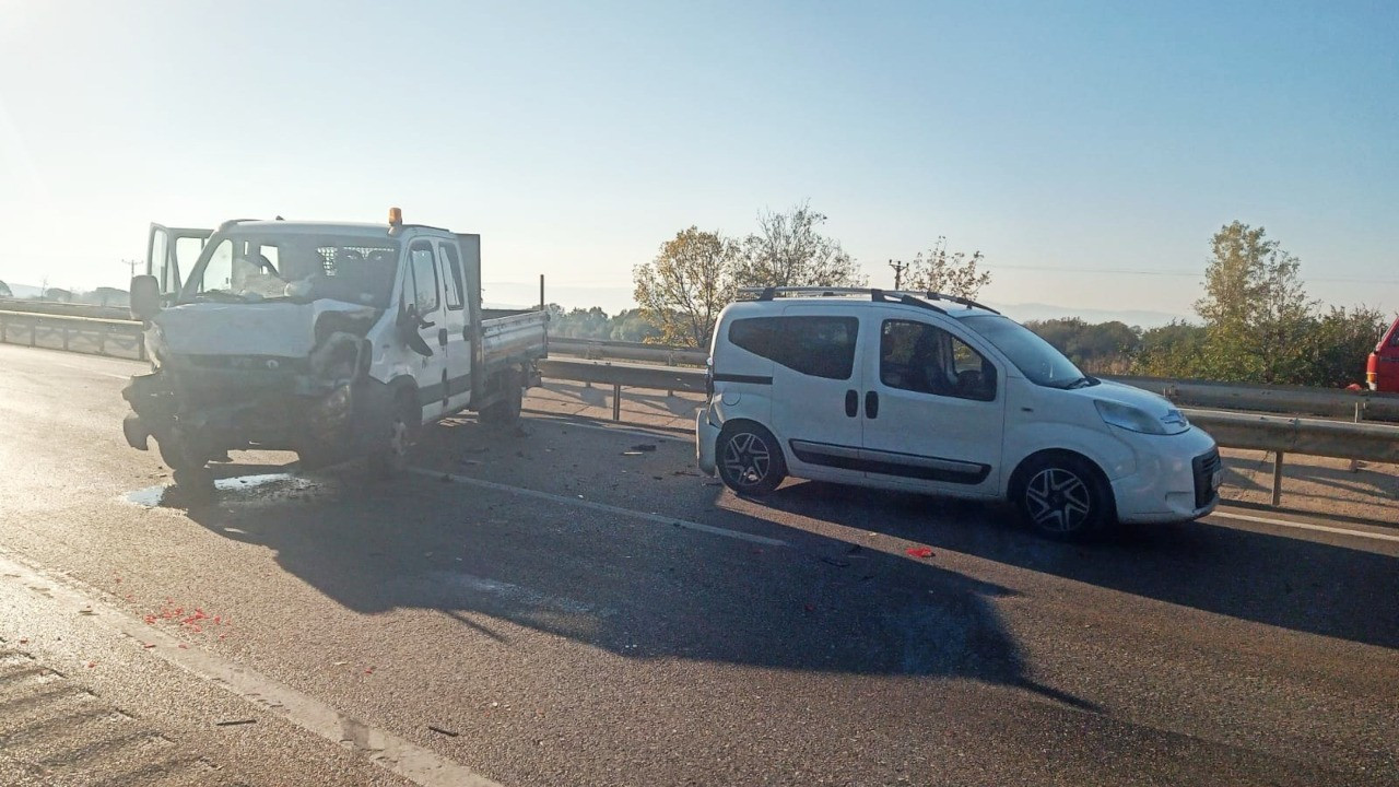 Bursa'da zincirleme trafik kazası: 9 kişi yaralandı