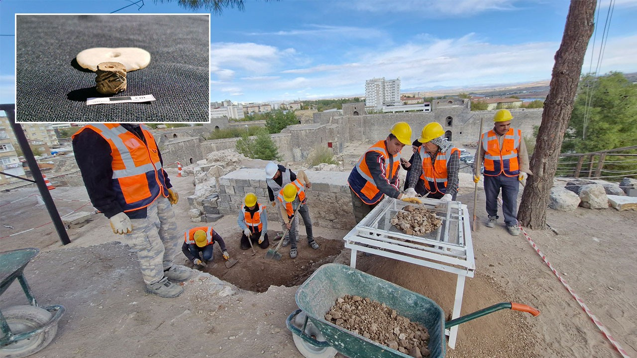 Diyarbakır'daki Amida Höyük’te 5 bin yıllık mühür bulundu