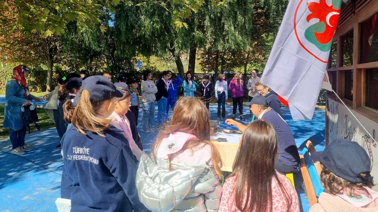 Tepebaşı Belediyesi'nin 'İklim İzcileri' programı devam ediyor