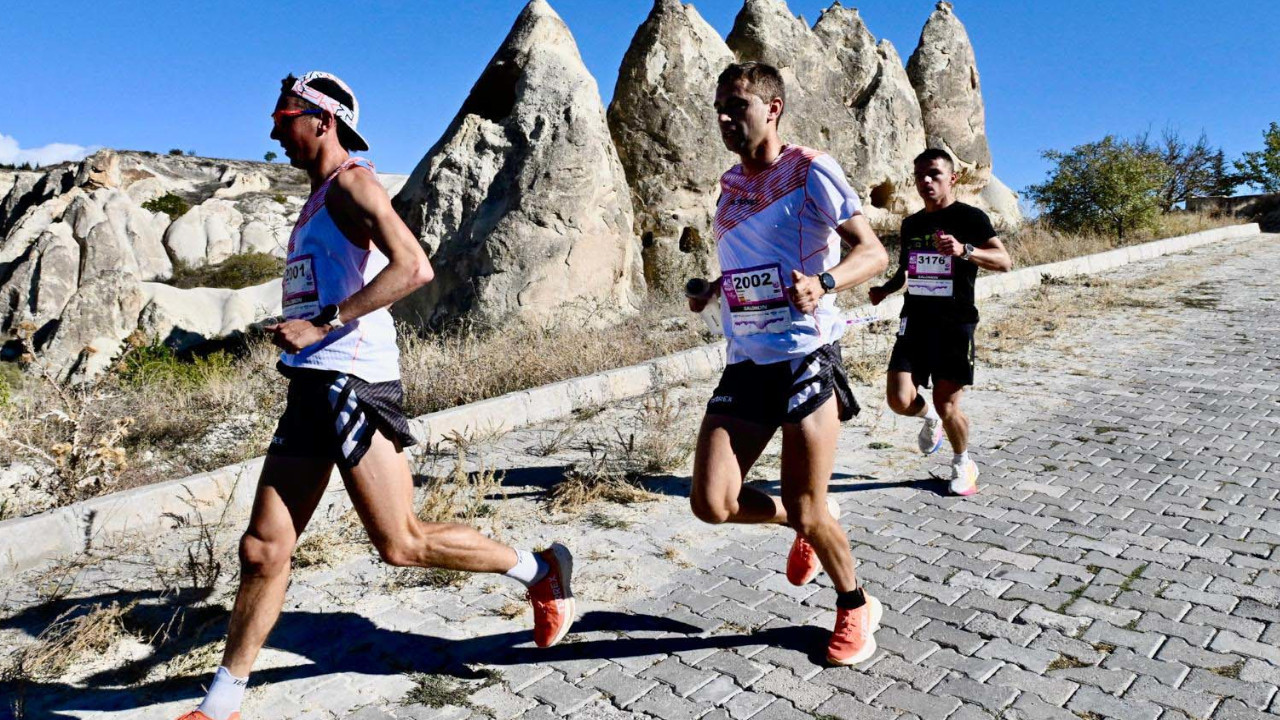 Salomon Cappadocia Ultra Trail'de binlerce sporcu yarıştı