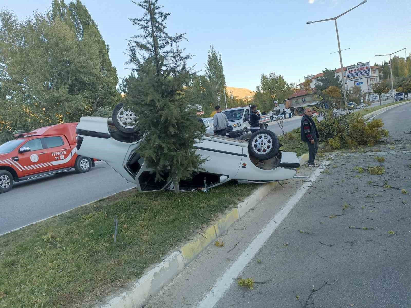 Malatya'da yaşanan iki ayrı kazada 3 kişi yaralandı