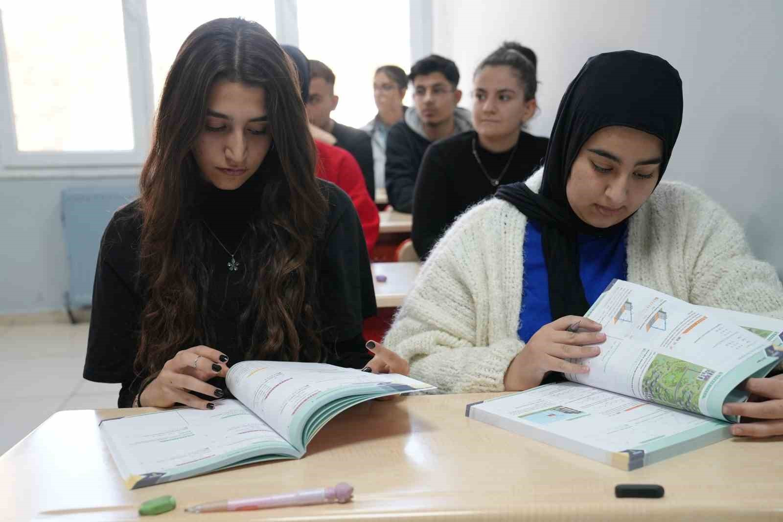 Elazığ’da belediyenin ‘Gelecek Sensin’ projesi devam ediyor