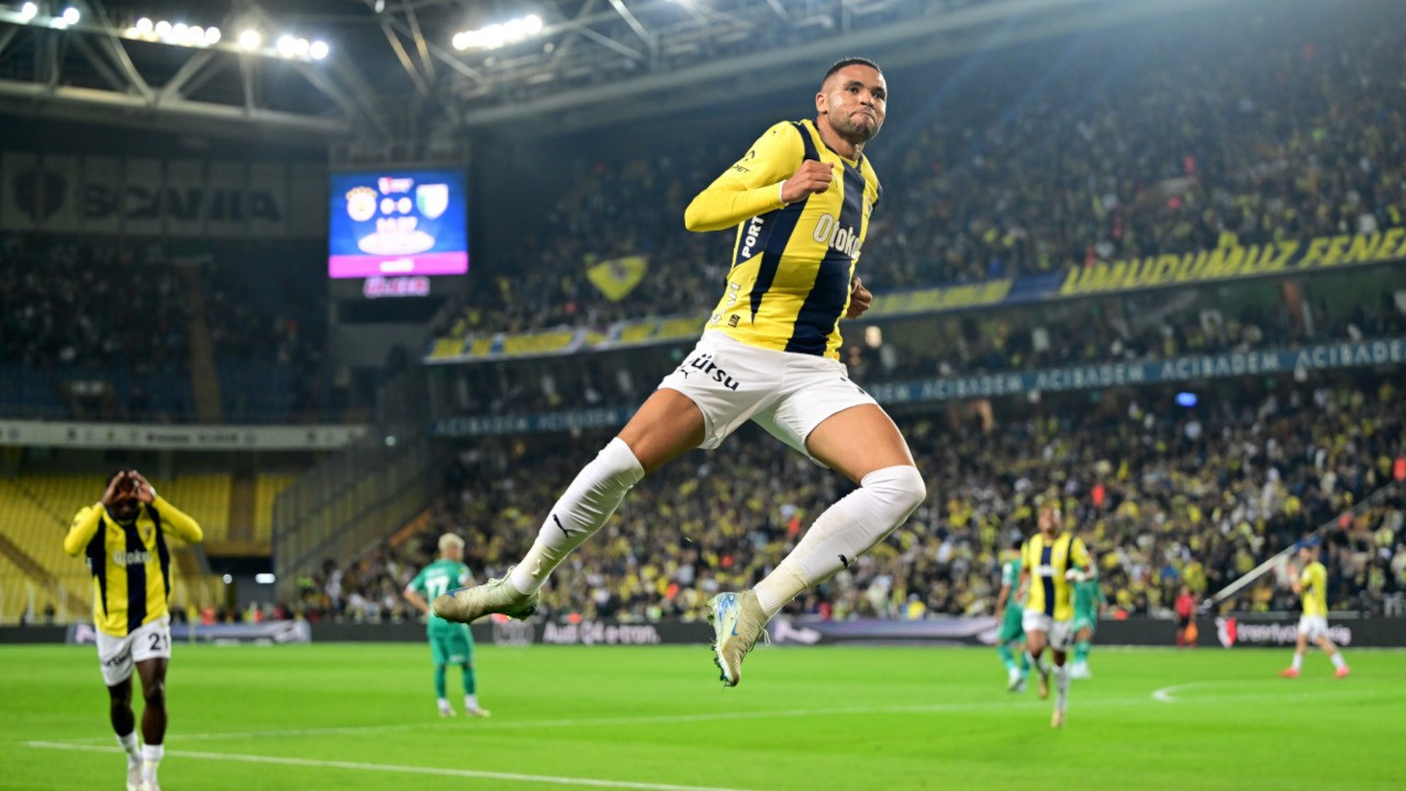 Fenerbahçe Kadıköy'de 3 puanı 2 golle aldı