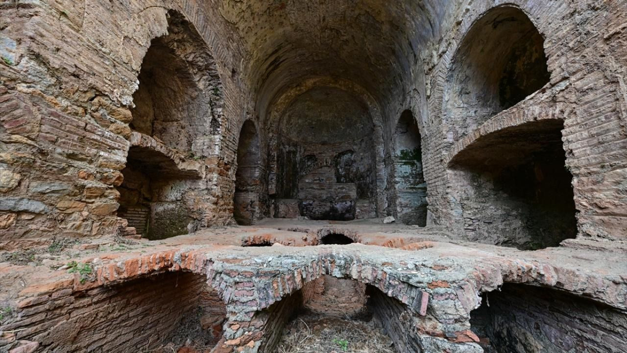 Sırlarla dolu Yedi Uyurlar Mağarası - Sayfa 1