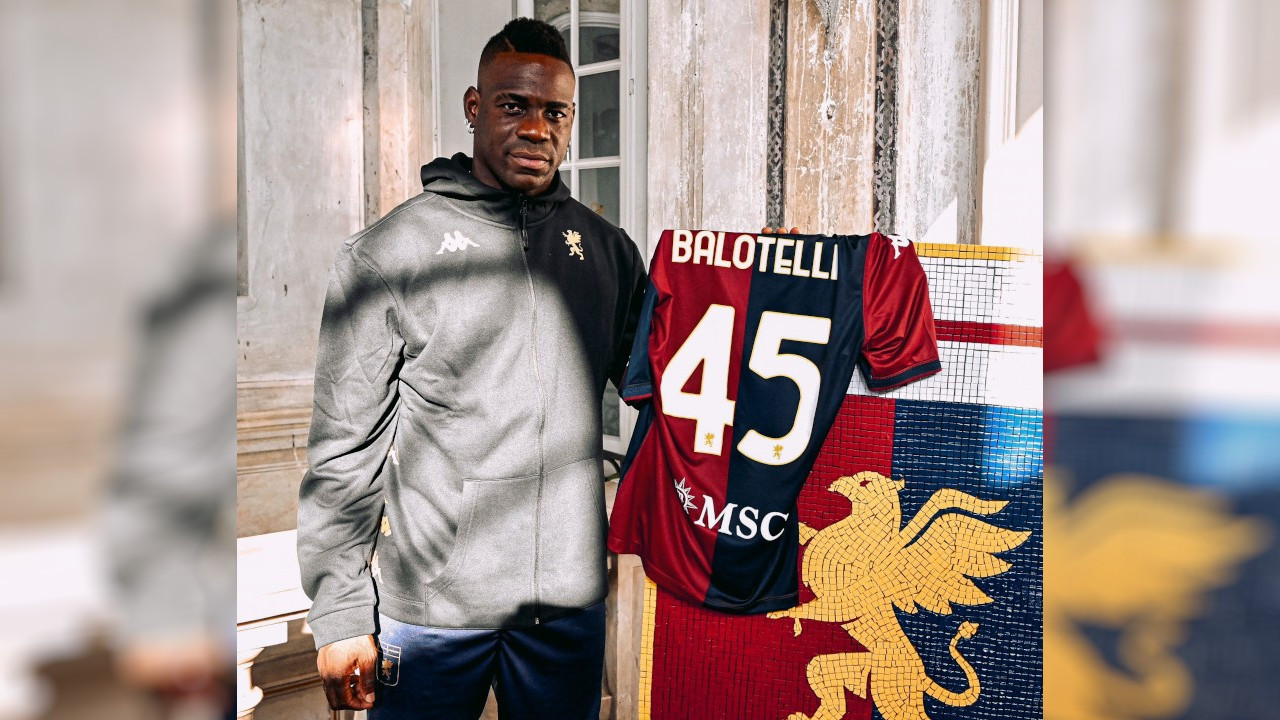 Balotelli, Serie A için imzayı attı