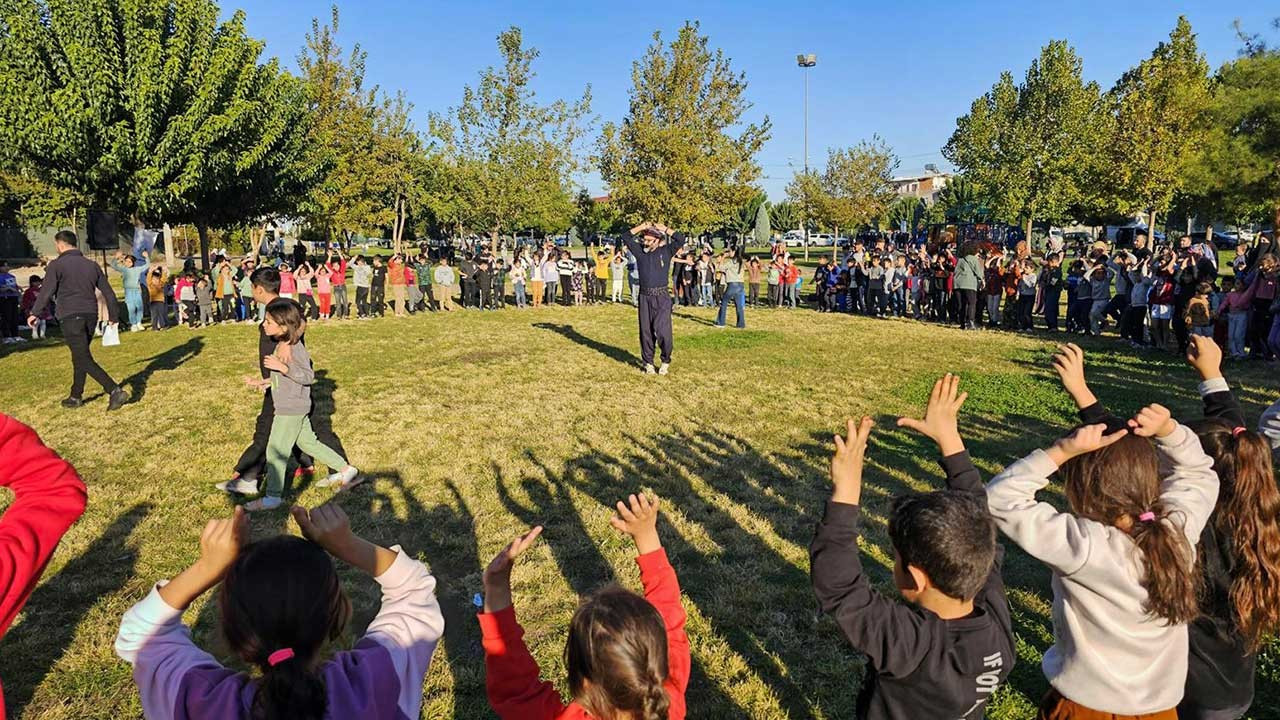 Diyarbakır’daki mahallelerde çocuk sanat atölyeleri devam ediyor