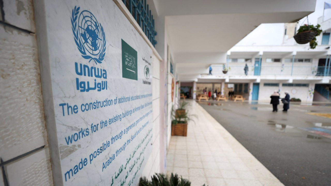 İsrail, UNRWA'nın faaliyetlerini yasakladı