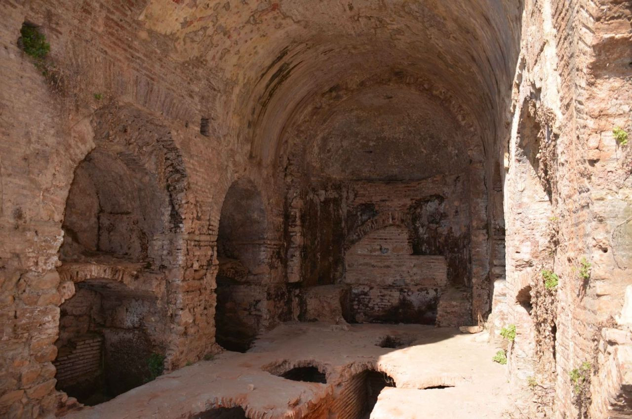 Sırlarla dolu Yedi Uyurlar Mağarası - Sayfa 3