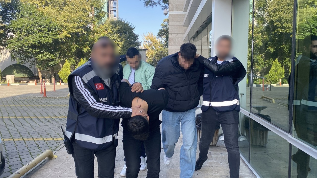 Adına açılan hesaplara yatırılan polise teslim edince kaçırılıp darbedildi