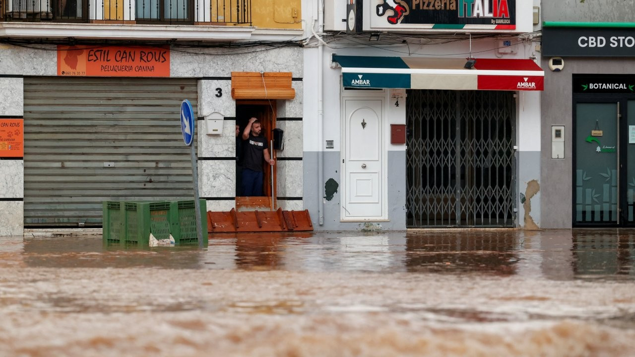 İspanya'da sel felaketi: 51 kişi hayatını kaybetti