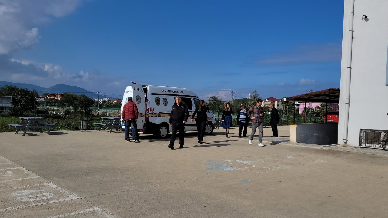 Samsun'da okul bahçesine yorgun mermi düştü