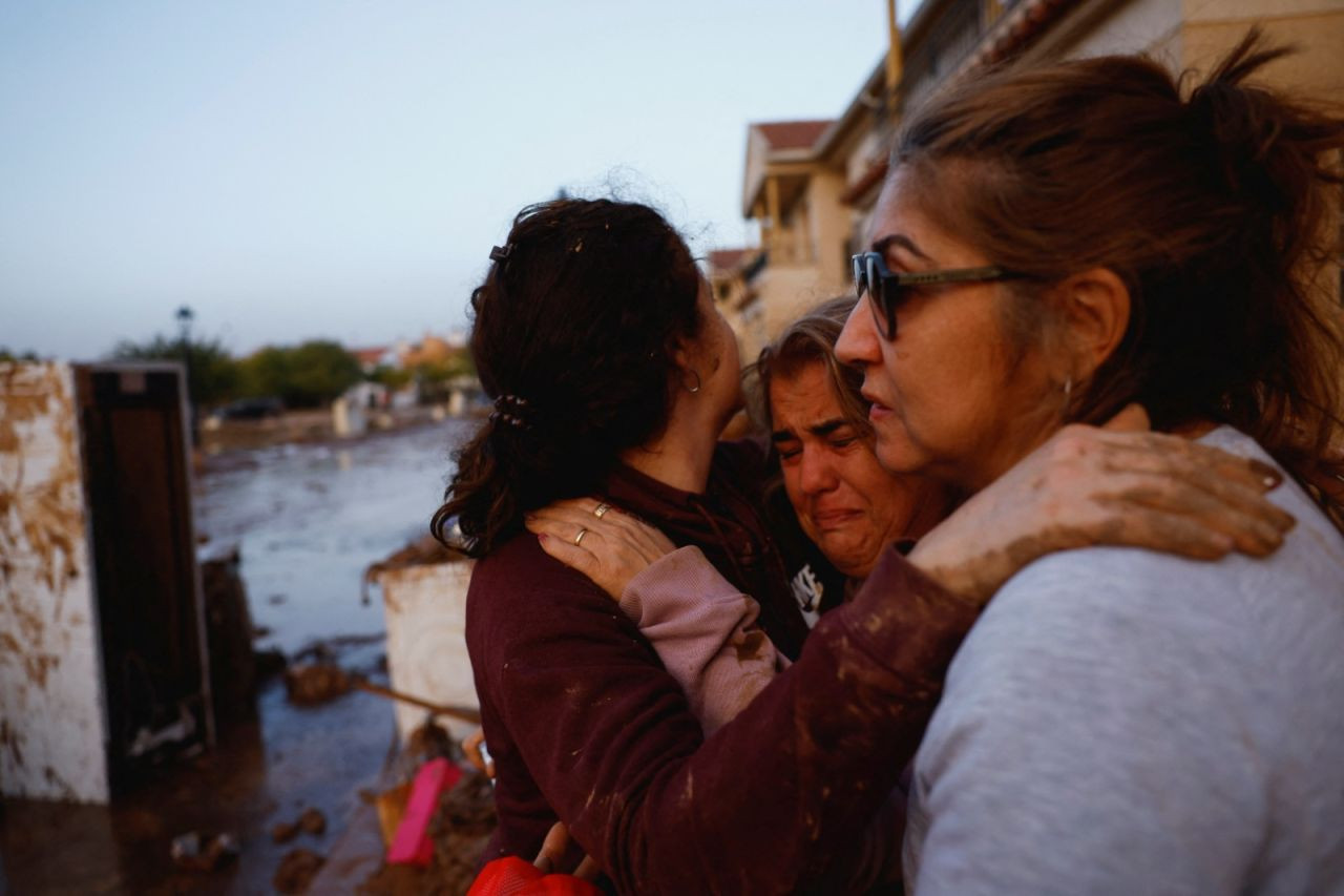 İspanya'da sel felaketi: 'Tüm ülke ağlıyor' - Sayfa 4