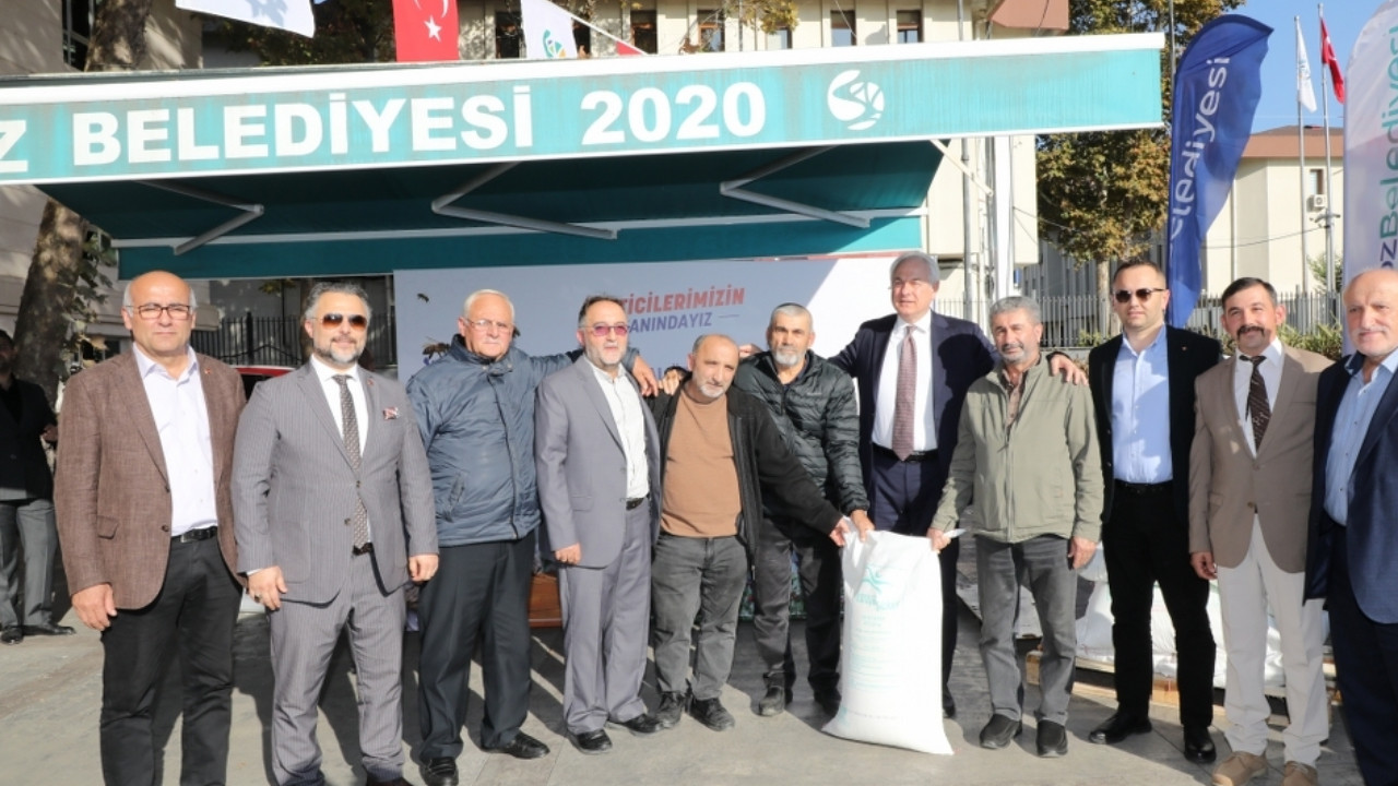 Beykoz'da arıcılara kışlık yem desteği verildi