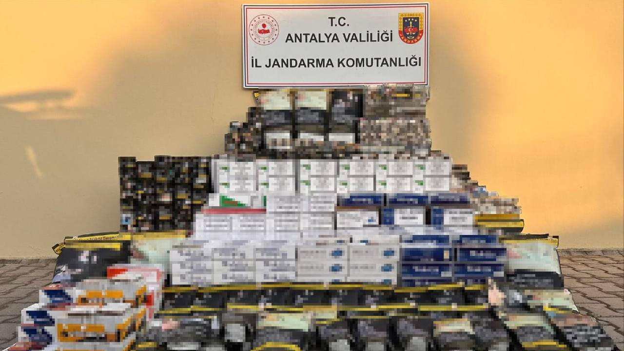 Antalya’da bir işletmede 860 kilo tütün ele geçirildi