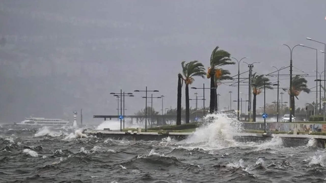 Meteoroloji saat vererek uyardı: Ege'de fırtına bekleniyor