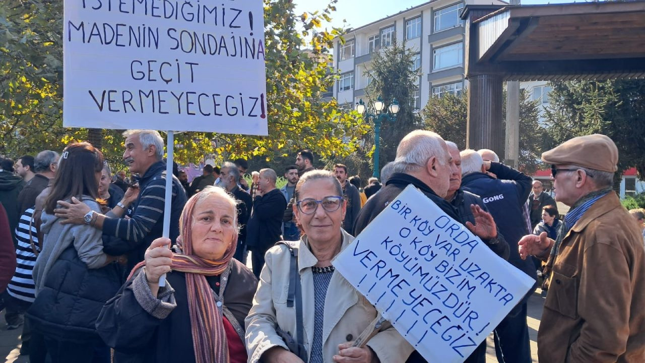 Artvin'de 'maden' protestosu: Eti Bakır Arhavi'ye bile girememeli