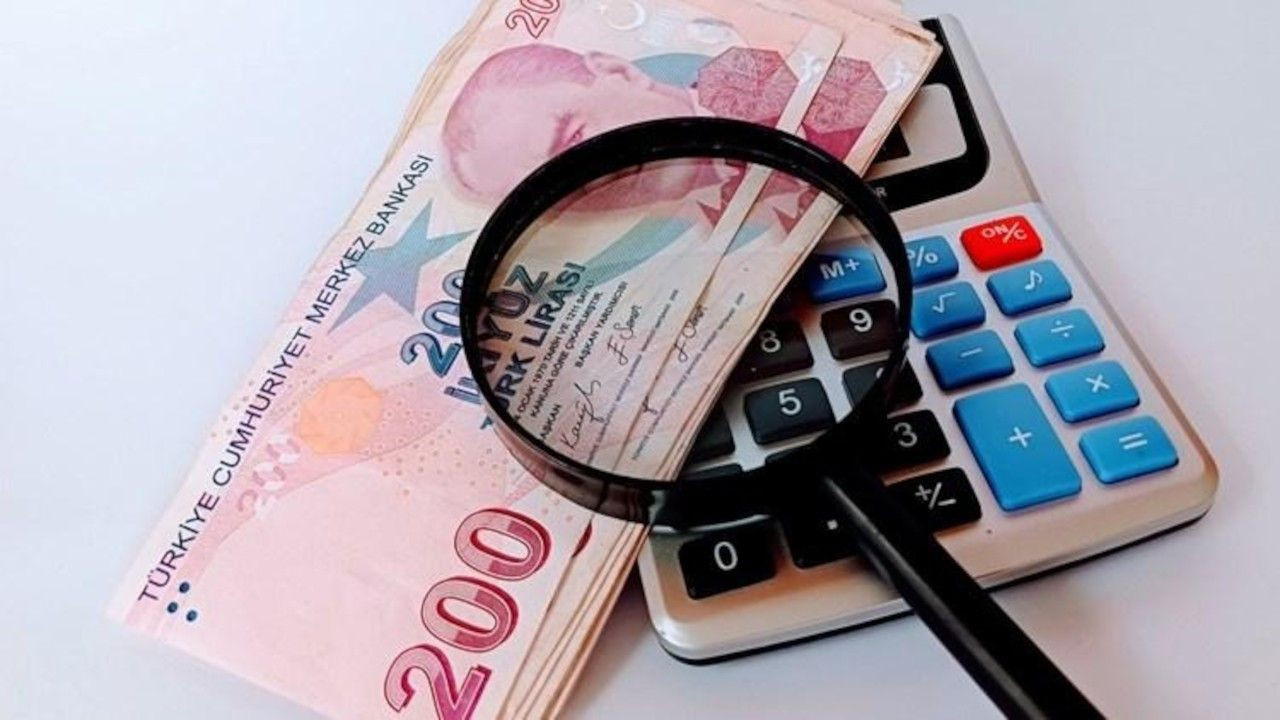 Yatay kur ve dalgalı borsa: TL'de 7 yılın zirvesi görüldü - Sayfa 1