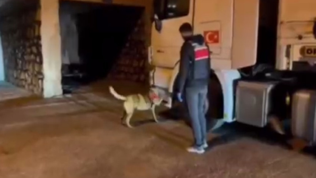 Karabük'te takibe alınan TIR'da uyuşturucu bulundu