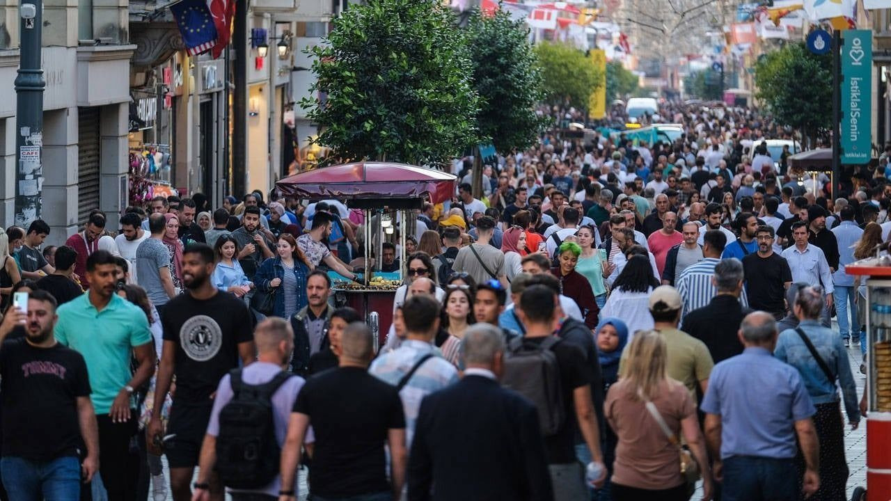 Tersine göç başladı: İstanbul'dan kaçanlar 5 kente akın etti - Sayfa 1