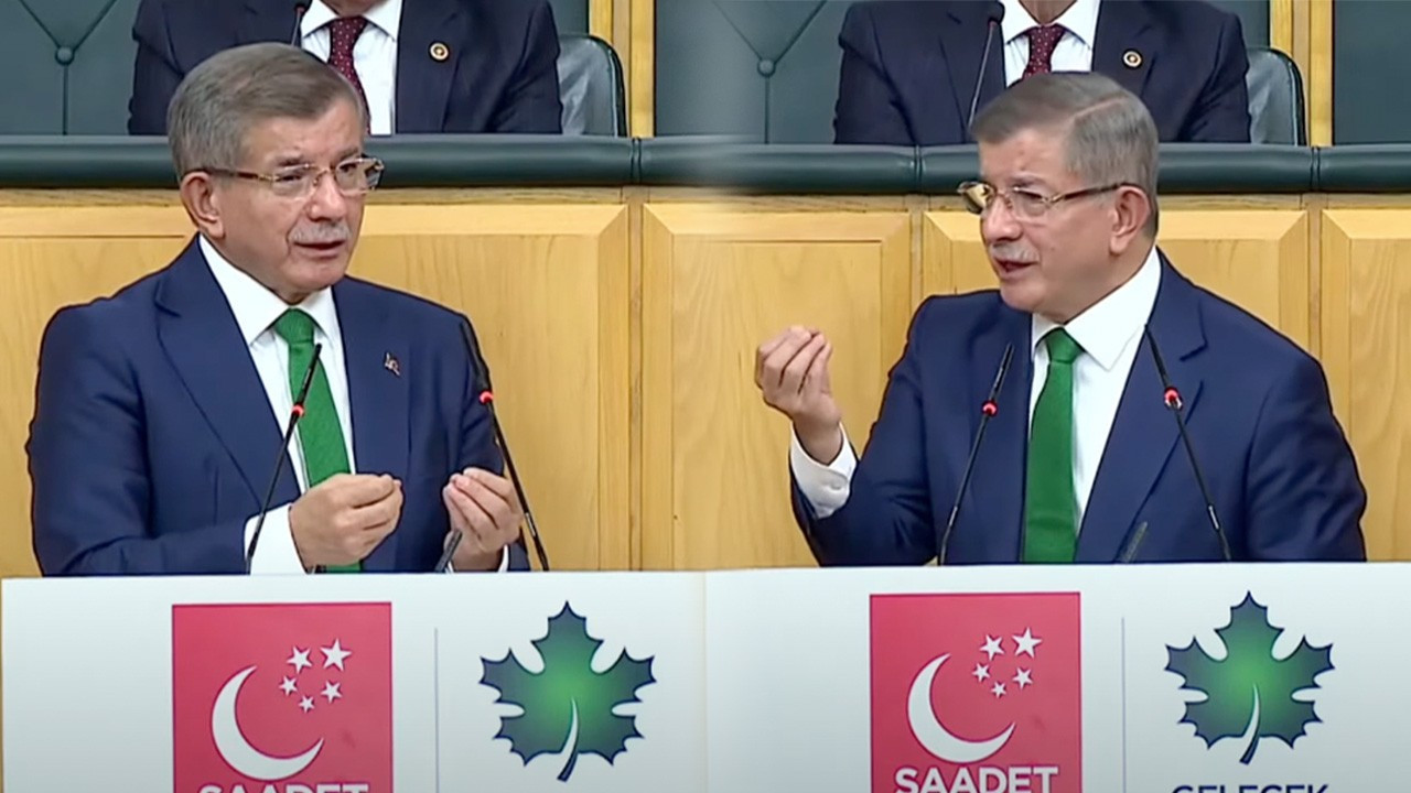 Ahmet Davutoğlu kürsüde ağladı: Çocuklarımızı koruyamadık