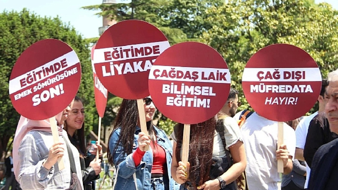 MEB, ebeveynlere “Maarif Modeli” okulları açıyor