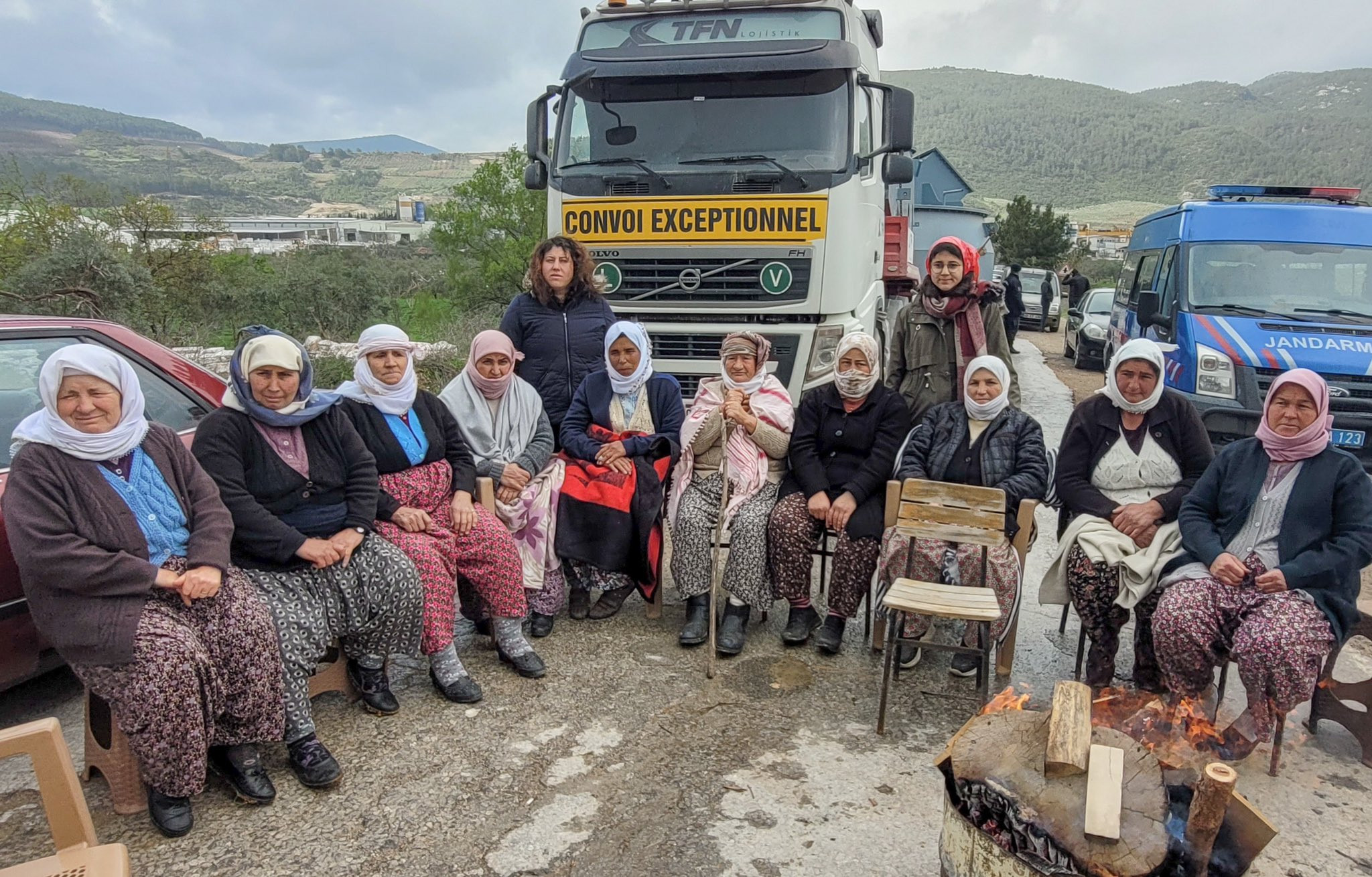 Çimento fabrikasına karşı çıkan iki çocuk beraat etti: ‘Kötü patronlar değil, halk kazanır’