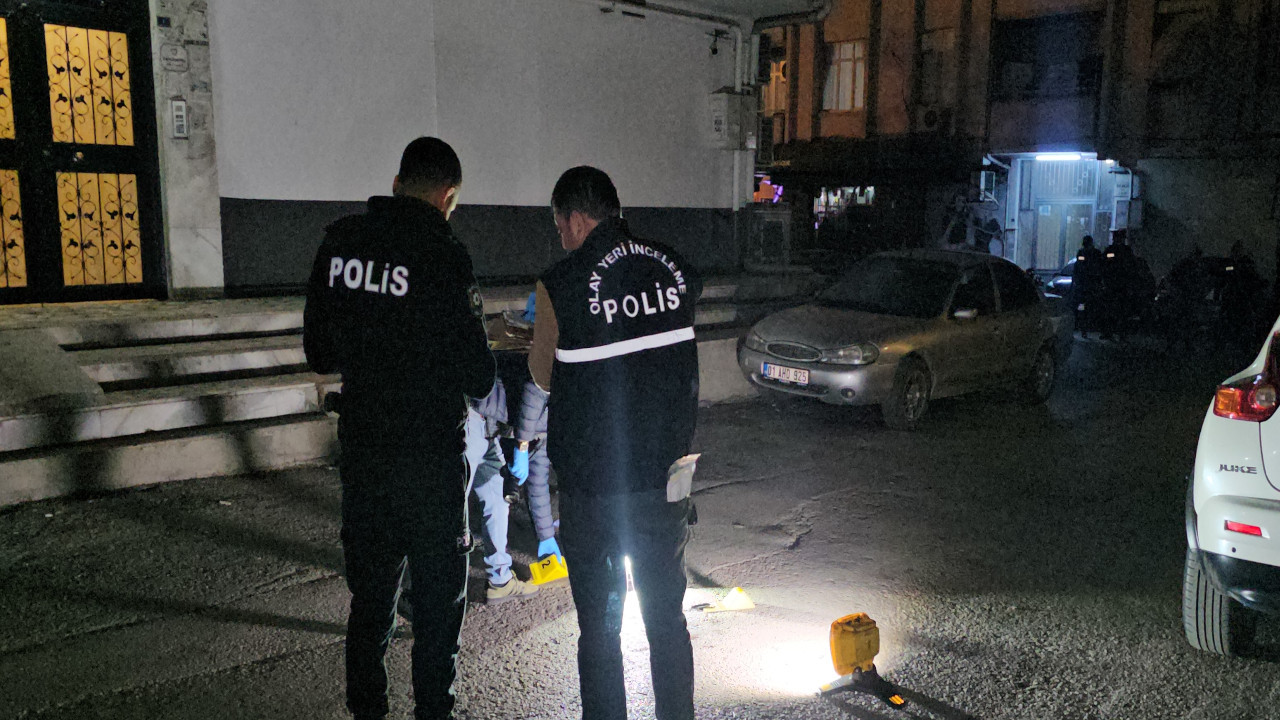 Adana'da bıçaklı kavga: 1 ağır yaralı