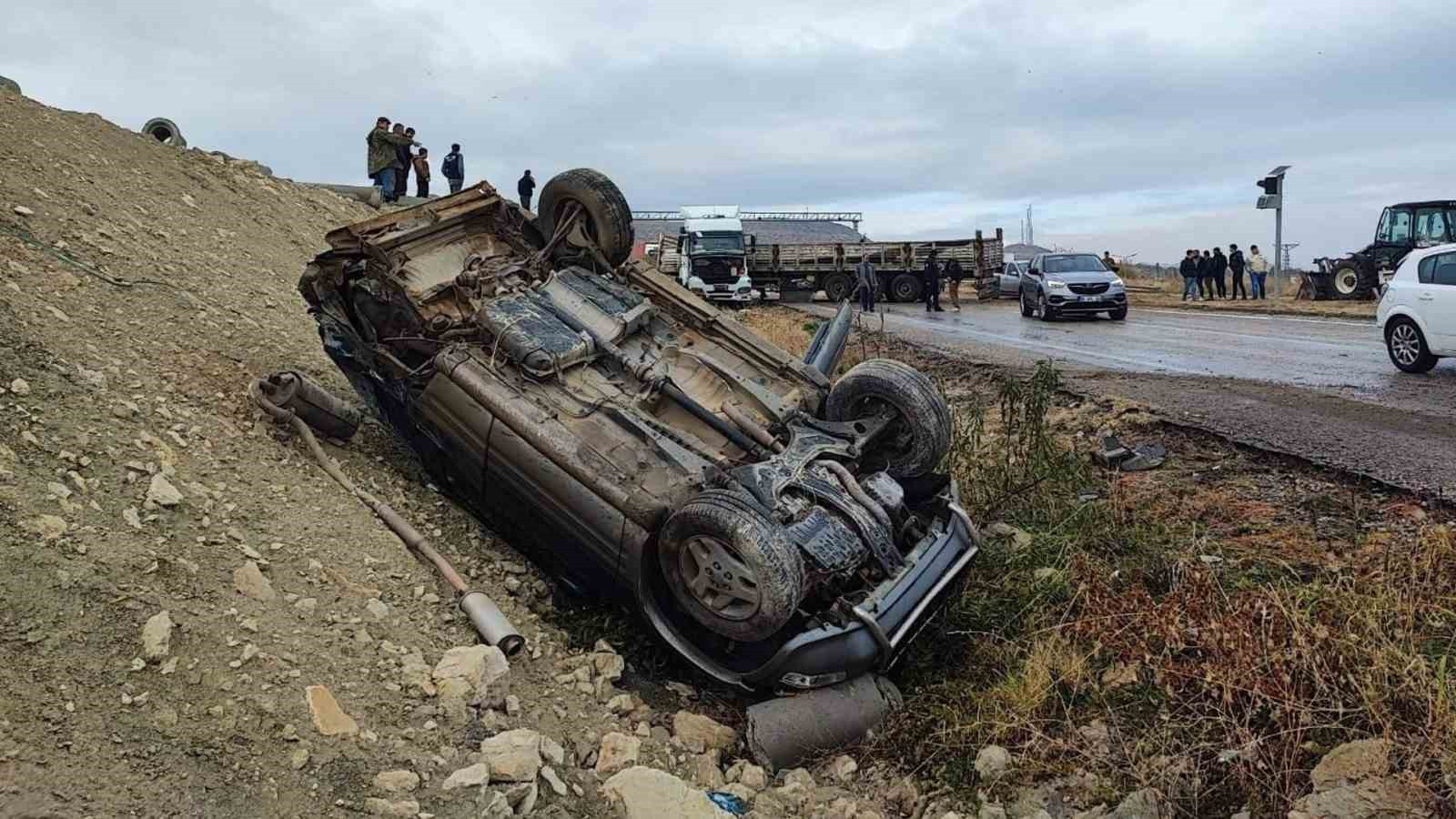 Kırıkkale'de tır ve otomobilin çarpışması sonucu 1 kişi yaralandı