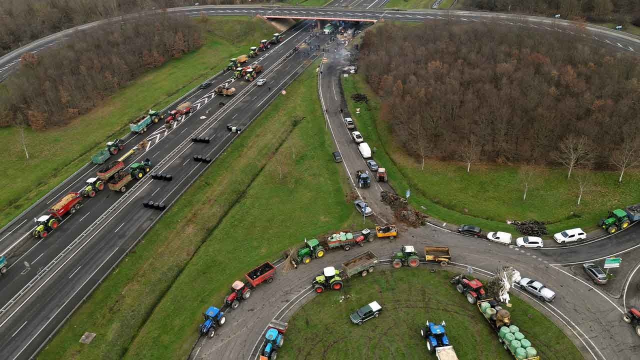 Fransa'da çiftçiler yeniden sokağa inmeye hazırlanıyor