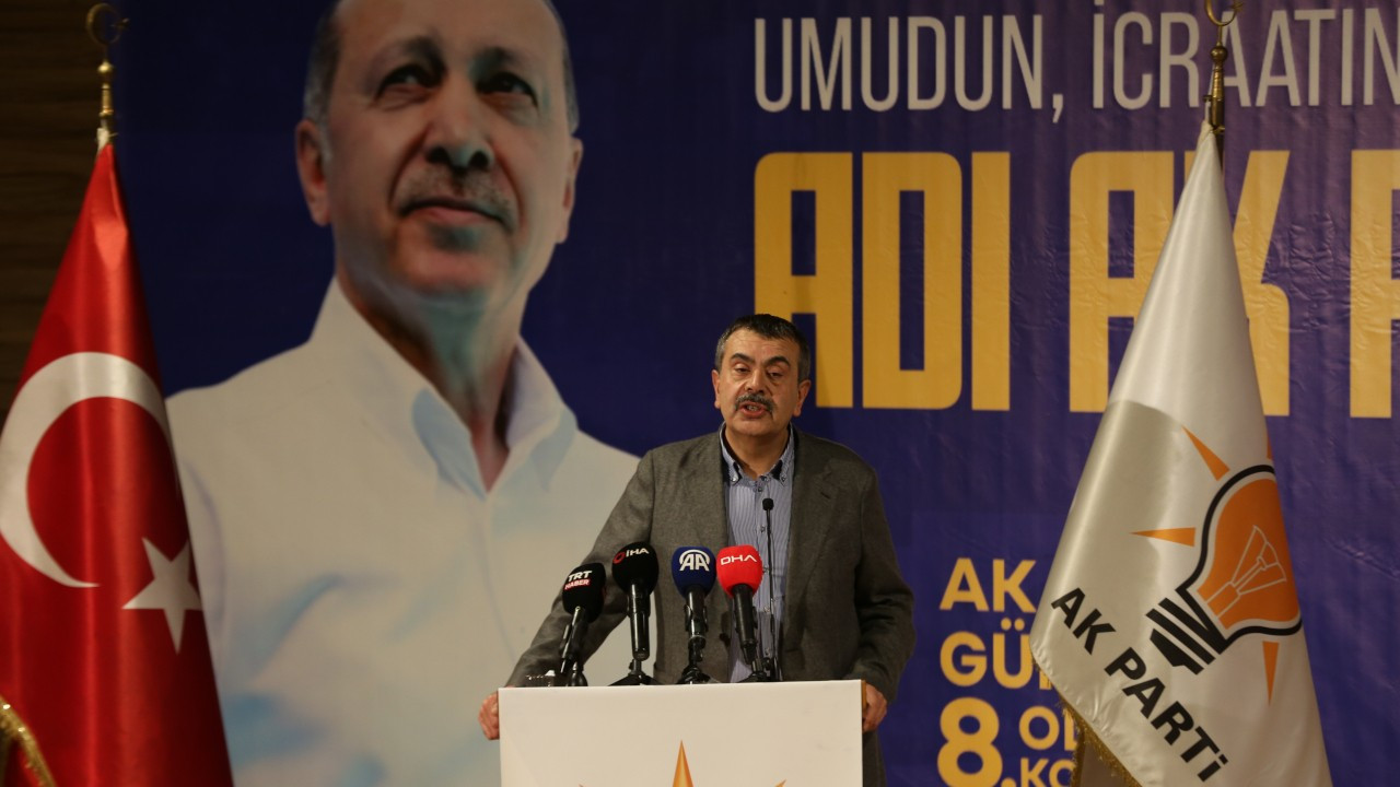 Yusuf Tekin'den eleştirilere yanıt: 'CHP yönetimi kendi tarihleri ile ilgili hiçbir şey bilmiyor'