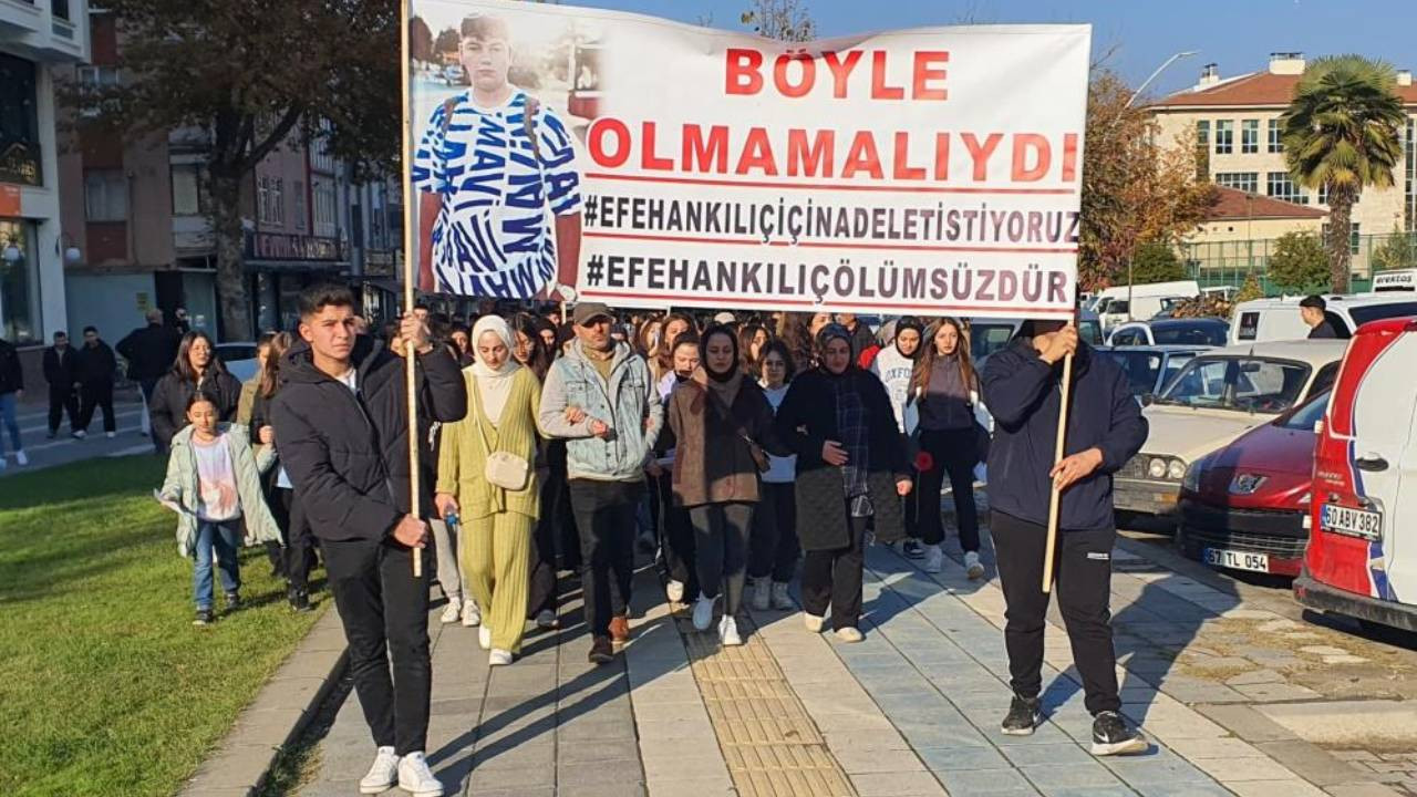 Tokat'ta Efehan için protesto: 'Katilin cezası 2 ay olmamalı'