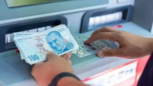 ATM'ler günde üç kez doluyor: Küçük kupürlere yer yok - Sayfa 3