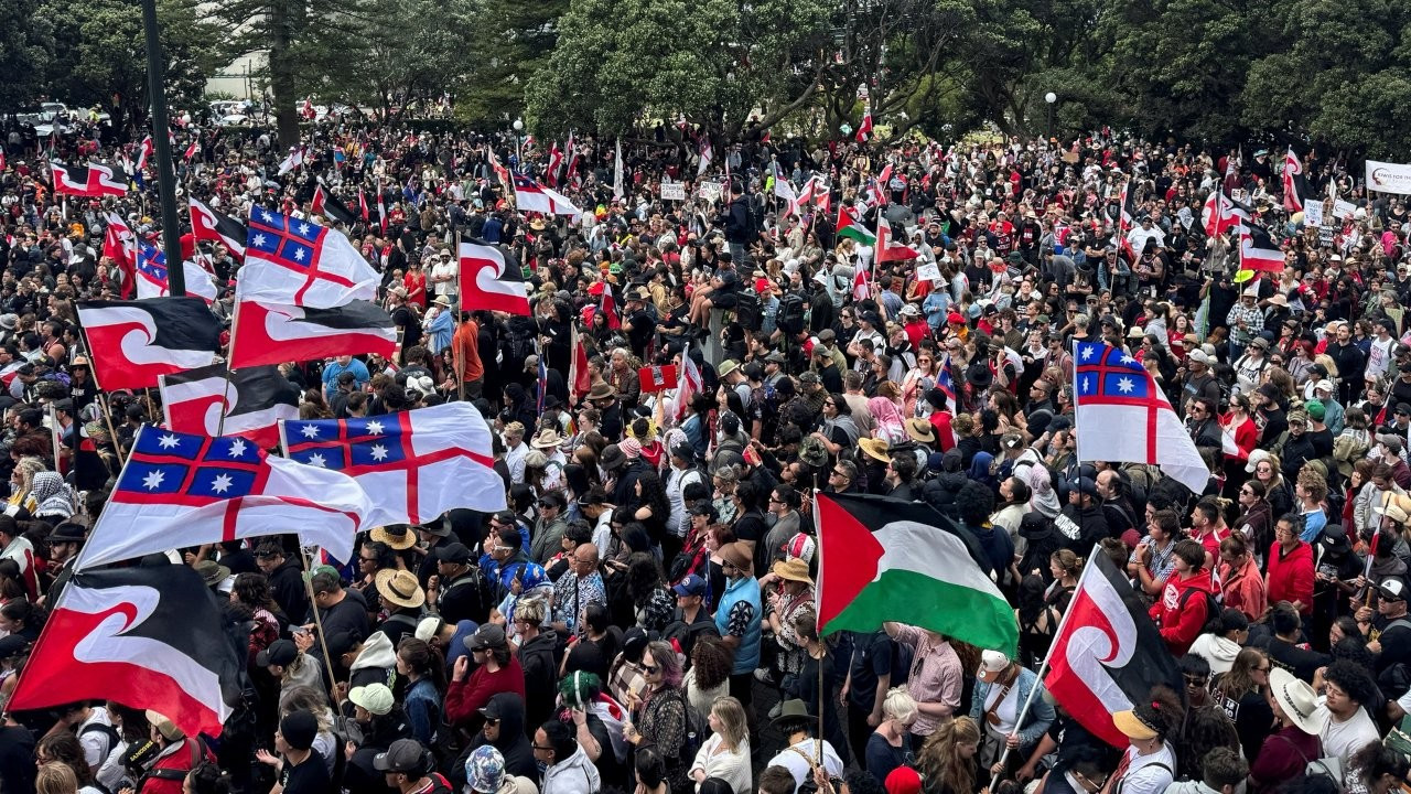 Yeni Zelanda'da 40 bin kişi Maori hakları için sokakta